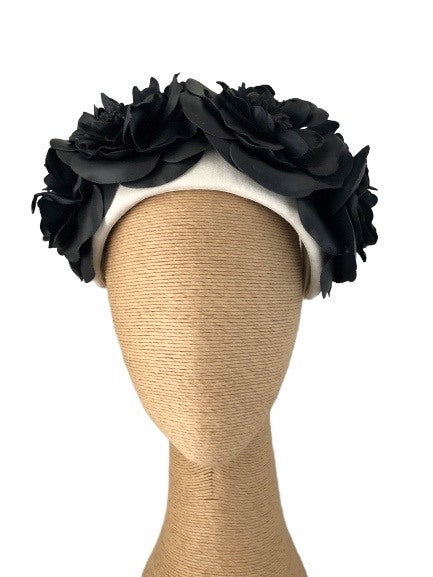 Max Alexander Rosetta headpiece in Cream & Black