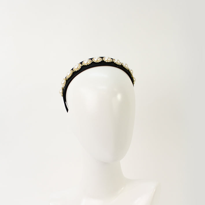Jendi Abigail Pearl Headband in Black