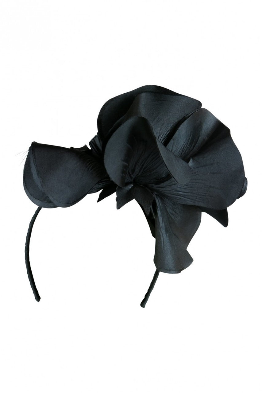 Morgan & Taylor Chantelle Flower Fascinator in Black